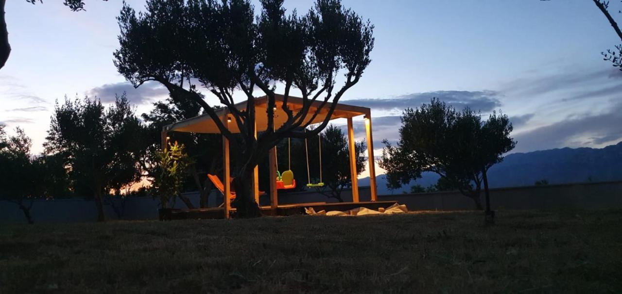 Apartman Petar Ražanac Extérieur photo