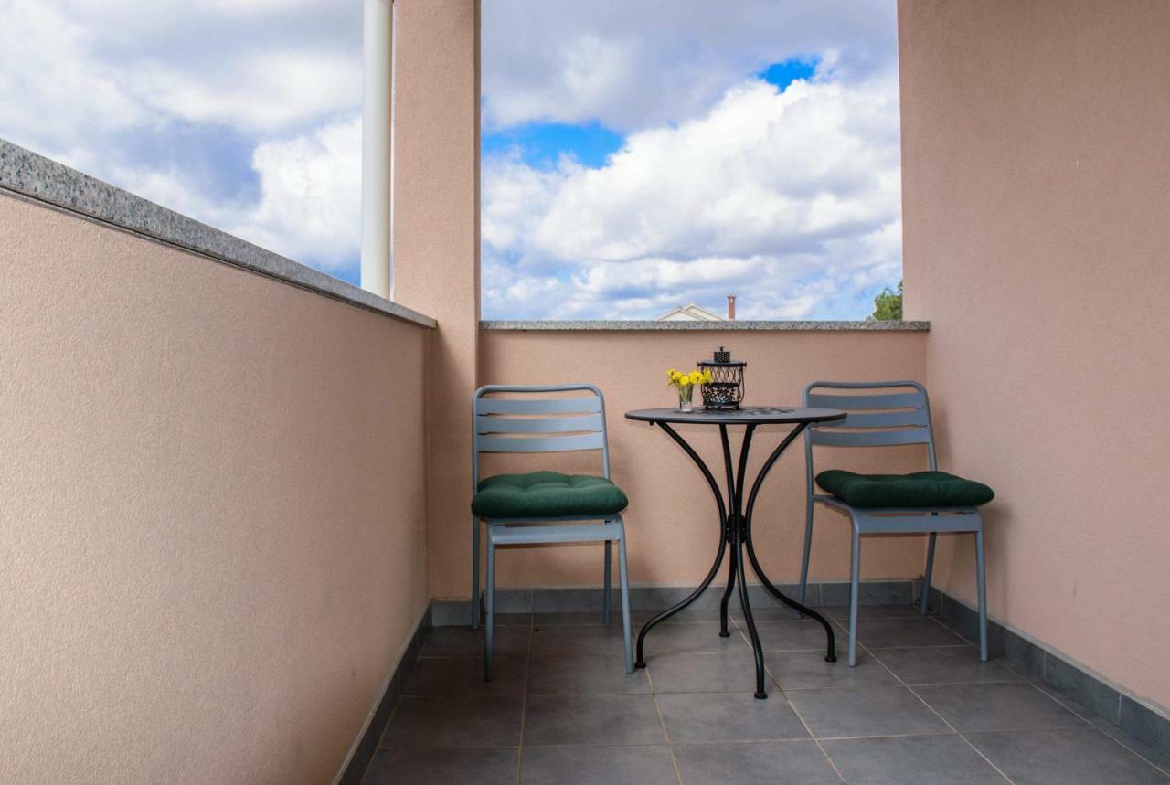 Apartman Petar Ražanac Extérieur photo